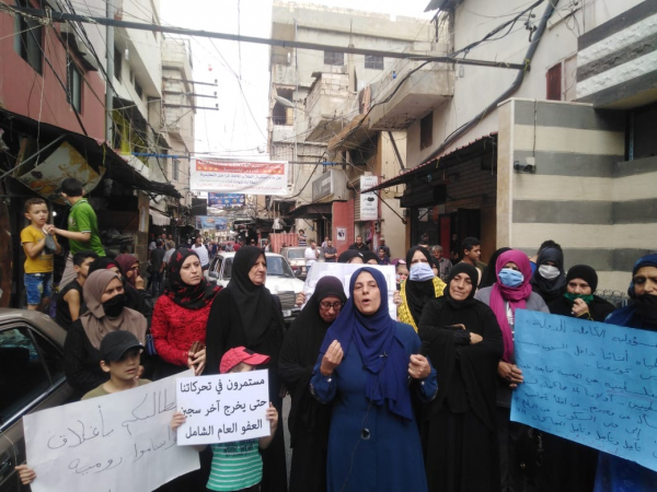 اعتصام في عين الحلوة ومطالبة باطلاق السجناء الفلسطينيين في ظل تفشي كورونا