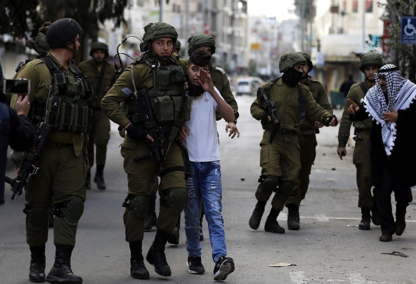 جيش الاحتلال يعتقل طفلاً من بلدة الطور بالقدس المحتلة