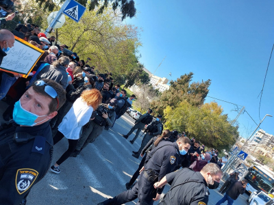 القدس: مسيرة لأهالي الشيخ جراح رفضًا للهدم والتهجير