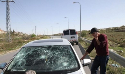 مستوطنون يهاجمون المركبات على طريق نابلس-قلقيلية