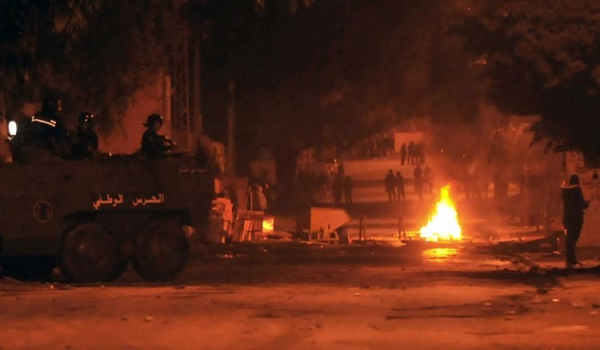 تونس: اتساع رقعة الاحتجاجات بعد استشهاد شاب متأثرًا بإصابته خلال تظاهرة