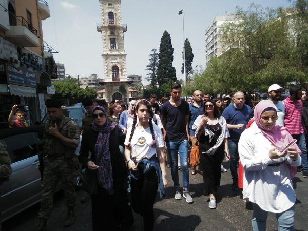 مسيرة في طرابلس احتجاجاً على الأوضاع المتردية (فيديو)