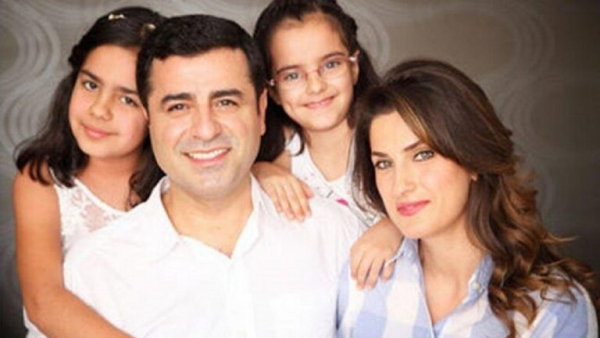 السلطات التركية تحرم زعيم حزب الشعوب الديمقراطي المعارض من لقاء بنتيه