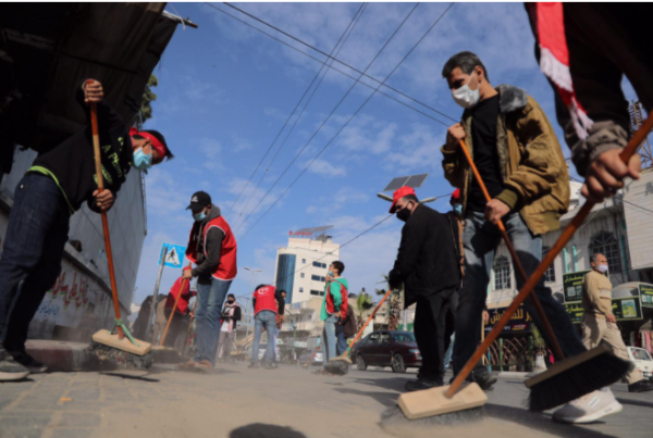 الشعبيّة في قطاع غزة تنظّم يومًا وطنيًا للعمل التطوعي