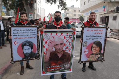 الجبهة الشعبية تنظم مسيرةً واعتصاماً جماهيرياً حاشداً وتدعو لمواصلة حملات دعم الأسرى وإسنادهم