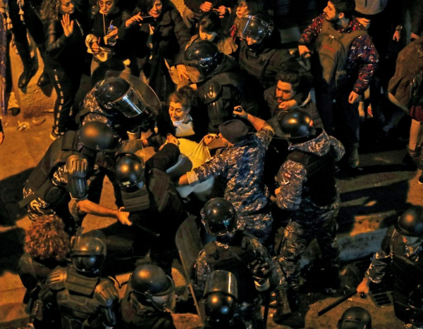 المناضلان مروّة وغنوي: إلى هذه الطبقة الحاكمة... إحذروا غضب الشعب الذي لن يهادن&lrm;...&lrm;