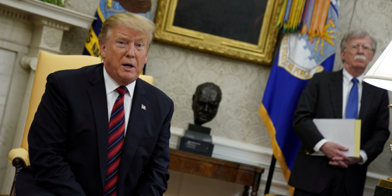 &nbsp;مأزق ترامب في إيران: إما التراجع أو إلى حرب عبثية