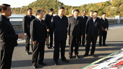 الرئيس الصيني يشدد على تطبيق فلسفة إنمائية جديدة وتعزيز نمط إنمائي جديد