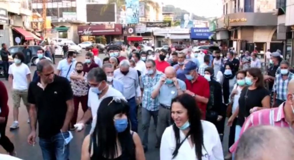 مسيرة لحراك النبطية تأكيداً على مواصلة انتفاضة 17 تشرين