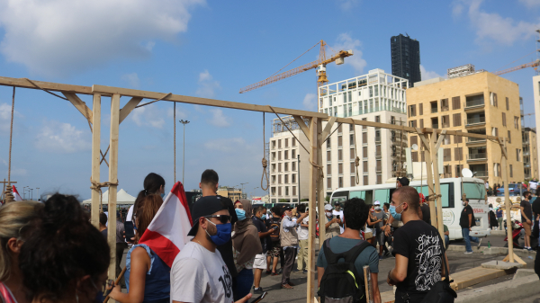 يقتلوننا ثمّ يمشون في جنازاتنا