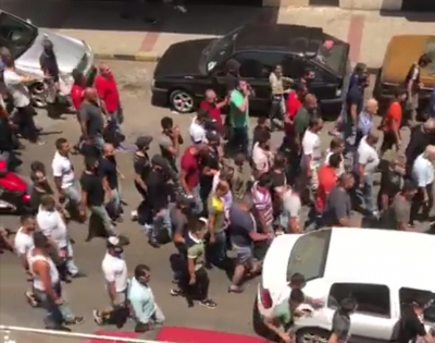 المنتفضون يواصلون التحركات الاحتجاجية في طرابلس