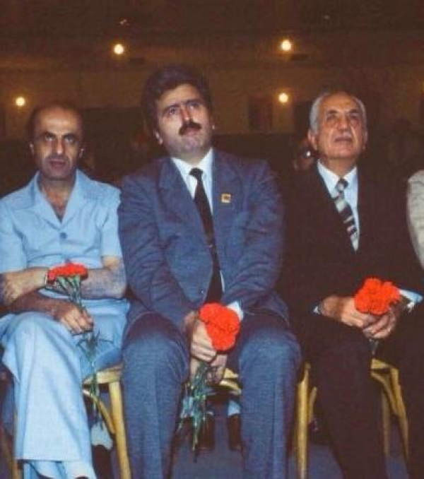 حنا غريب: إليك يا أبا خالد وردة حمراء عربون وفاء وتقدير لمسيرتك