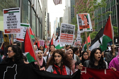 وزير الحرب الصهيوني يوقع قراراً باعتبار شبكة صامدون "منظمة إرهابية"