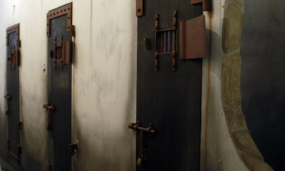 مركز حنظلة يحذر من استغلال الاحتلال لكورونا من أجل عزل الأسرى