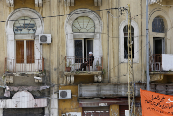 &laquo;الحجر&raquo; على أصل البلاء...