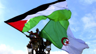 الجزائر: مشروع قانون يُجرّم التطبيع والترويج له عبر الإعلام