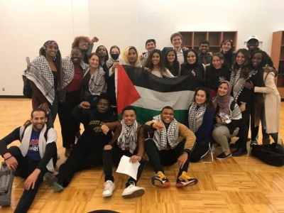 طلاب في جامعتين أميركيتين يصوتون على سحب الاستثمارات من الاحتلال