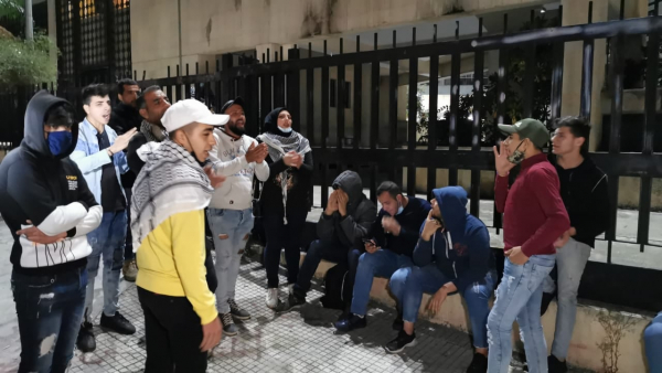 احتجاجات شعبية في صيدا رفضاً لقرار رفع الدعم عن المواد الأساسية