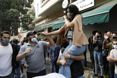 «اليسوعيّة» للعلمانيّين