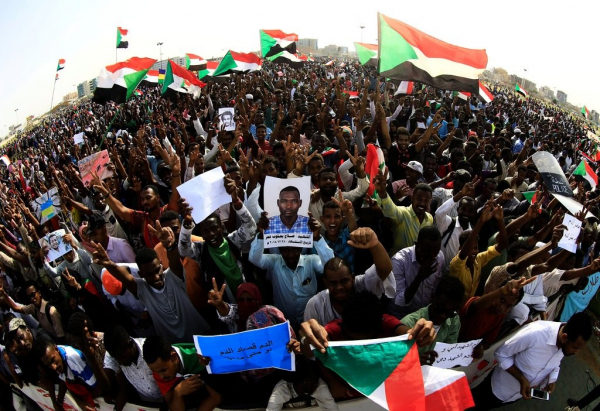 &quot;الشيوعي السوداني&quot; يدعو للمُشاركة الواسعة في موكب تحقيق مطالب الثورة وتثبيت مكتسباتها
